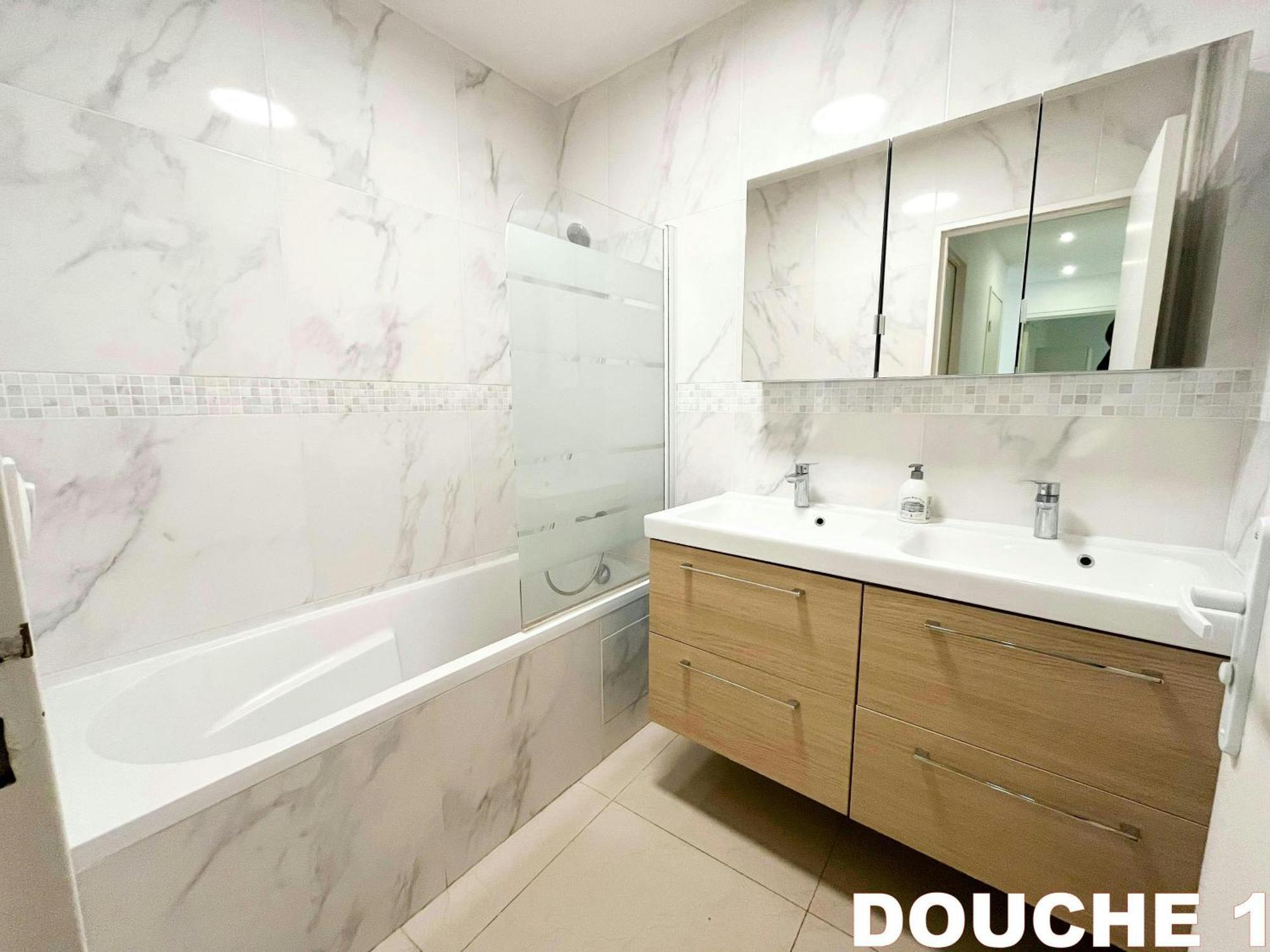 5 Chambres 3 Sdb Parking Gratuit - Ideal Groupe เครเตย ภายนอก รูปภาพ
